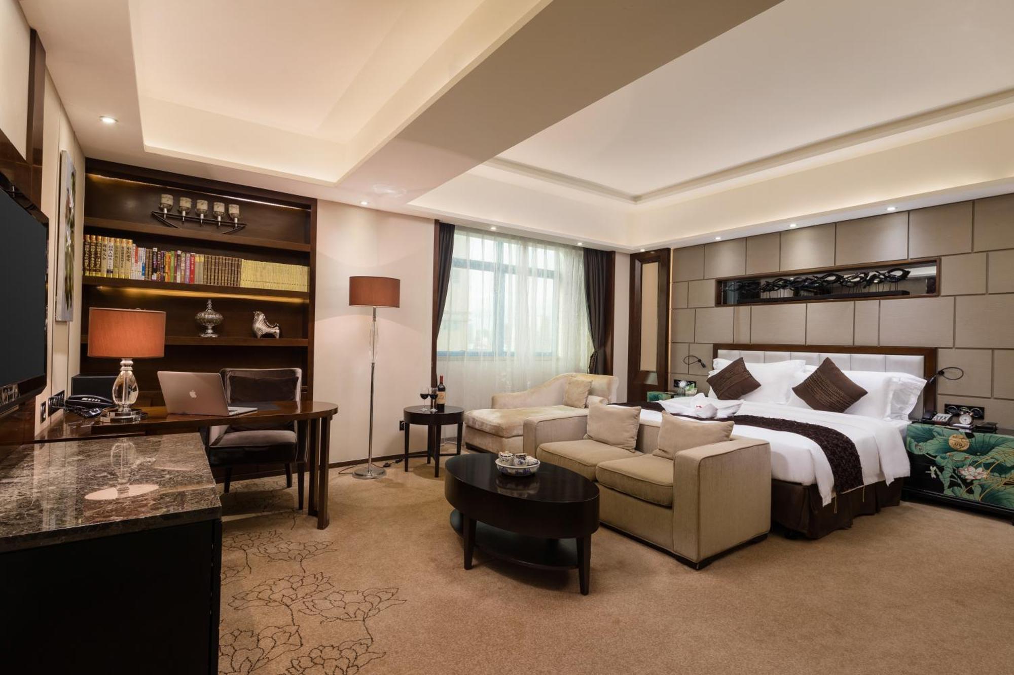 Maoming International Hotel エクステリア 写真
