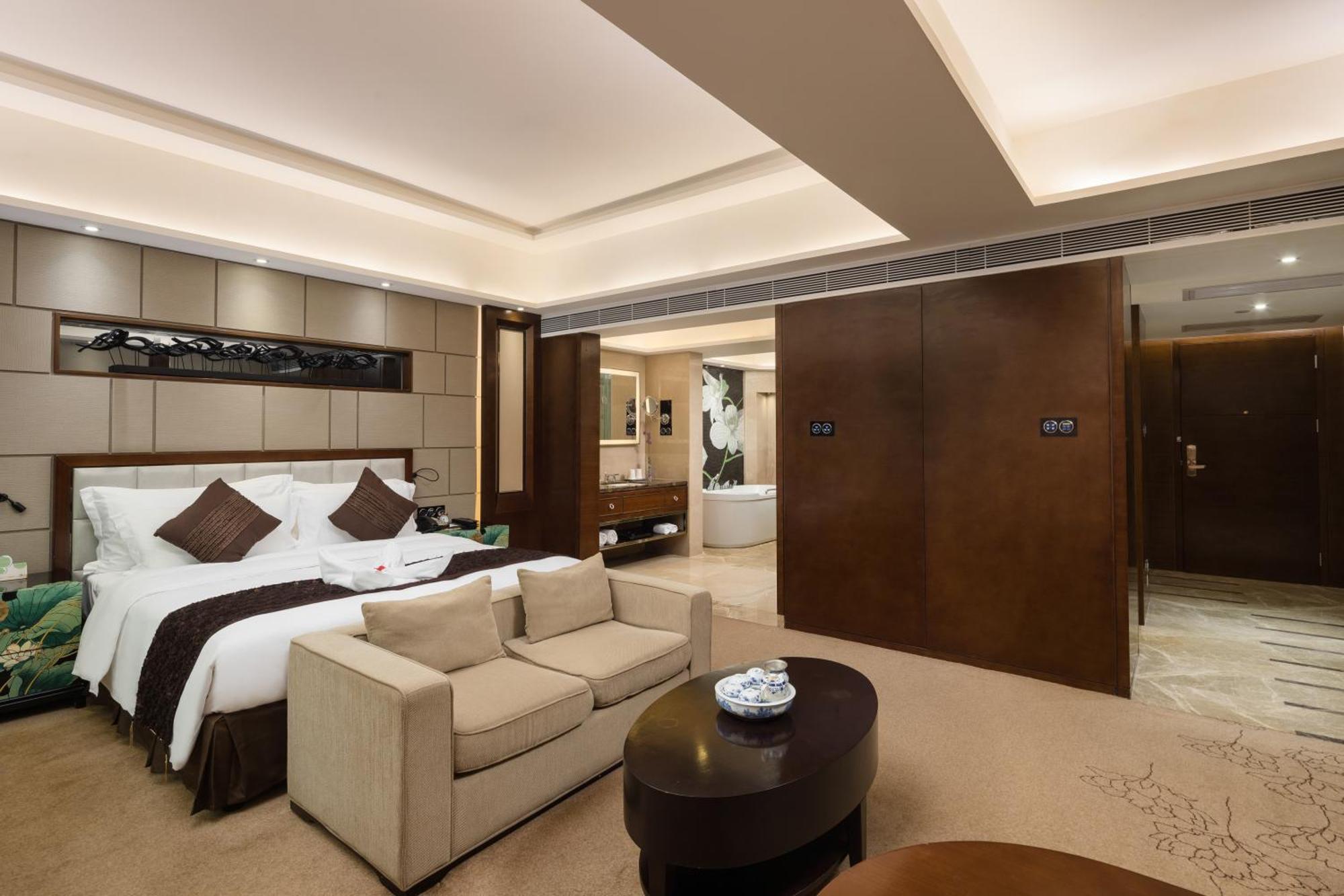 Maoming International Hotel エクステリア 写真