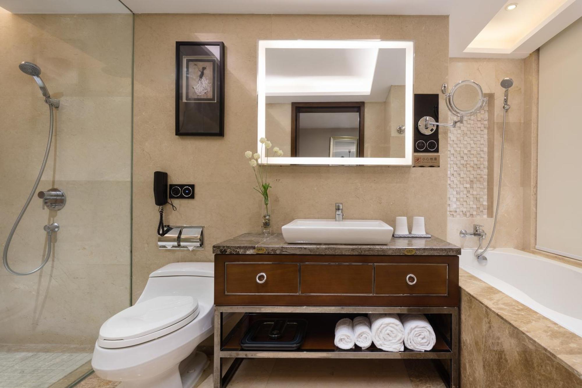Maoming International Hotel エクステリア 写真