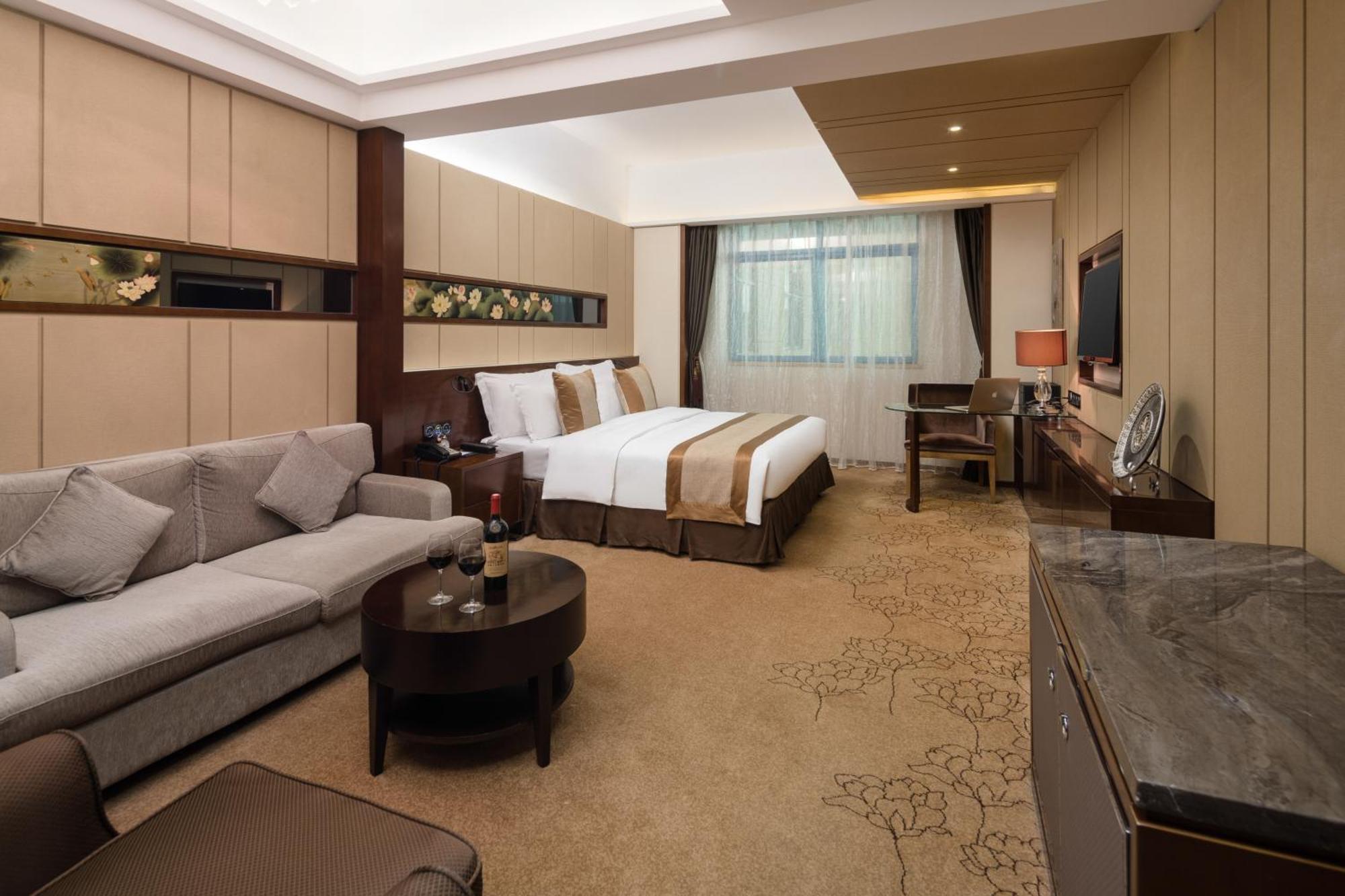 Maoming International Hotel エクステリア 写真